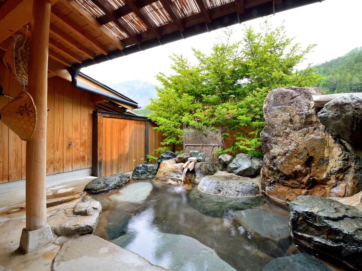 Ryori Ryokan Okuhida Sansoan Kyoya Такаяма Екстериор снимка